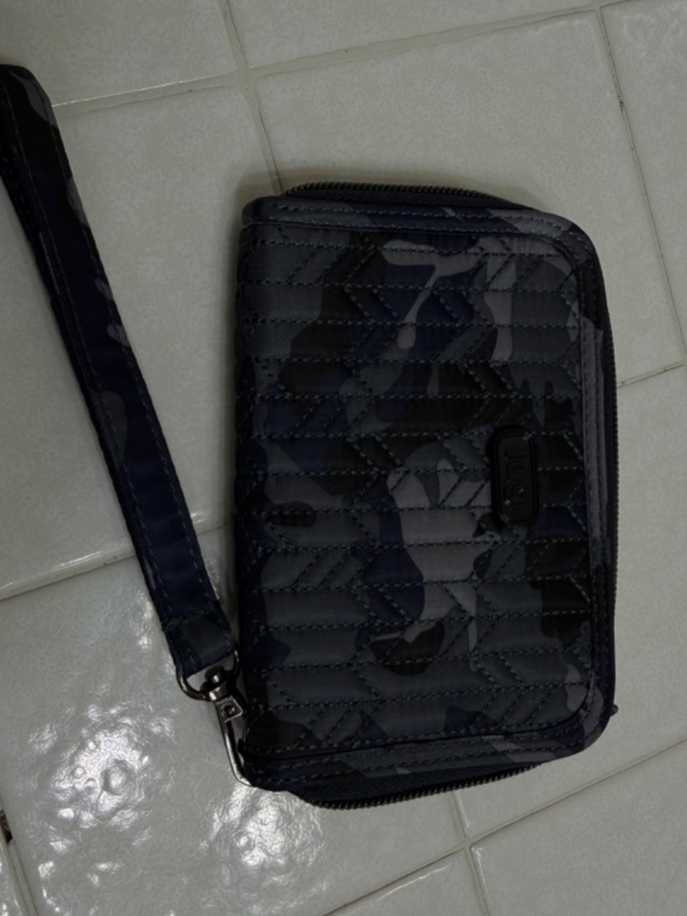 Lug Ranger Crossbody Bag - Picture 10 of 13